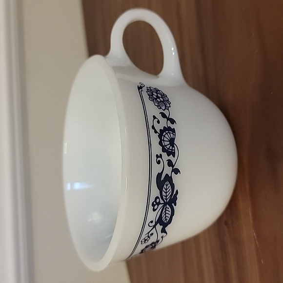 Pyrex Corelle Corning Old Town Blue Onion White Milk Glass Coffee Tea Flat Cup - Picture 4 of 15